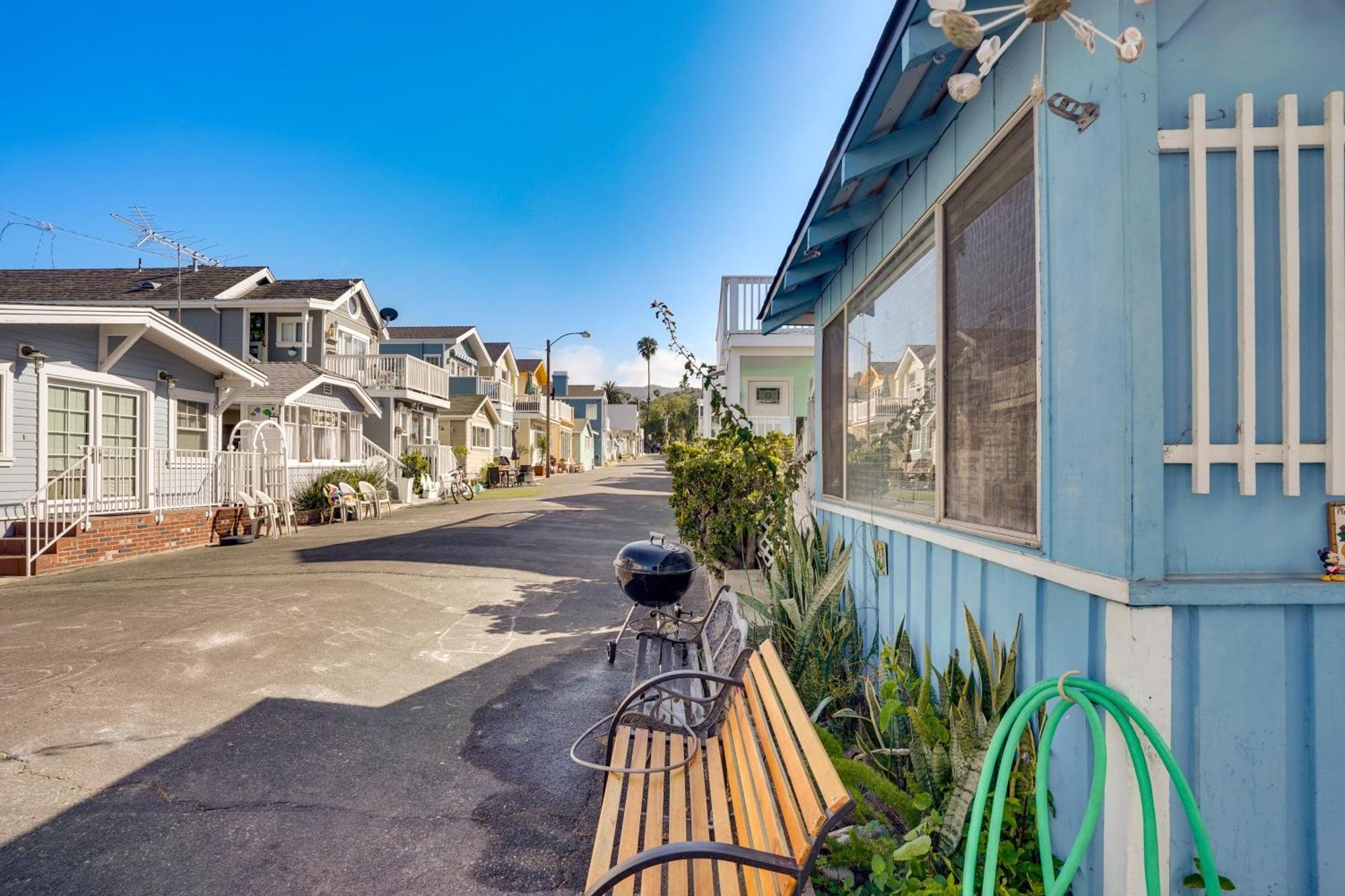 Quaint Avalon Cottage Less Than Half-Mi To Beaches! Exterior photo